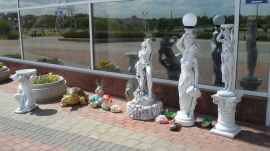Выставка бетонных скульптур в Барановичах